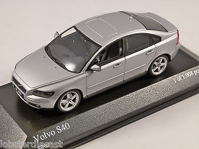 volvo s40.JPG