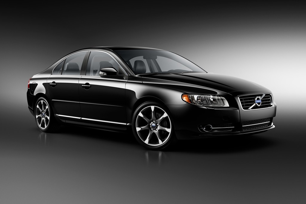 S80-2011-Volvo-BLK-Profile-Studio.jpg